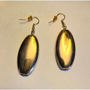 Retro Gold Tone Dangling Earrings